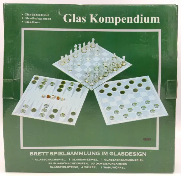 Brettspielesammlung im Glasdesign - Bild 1