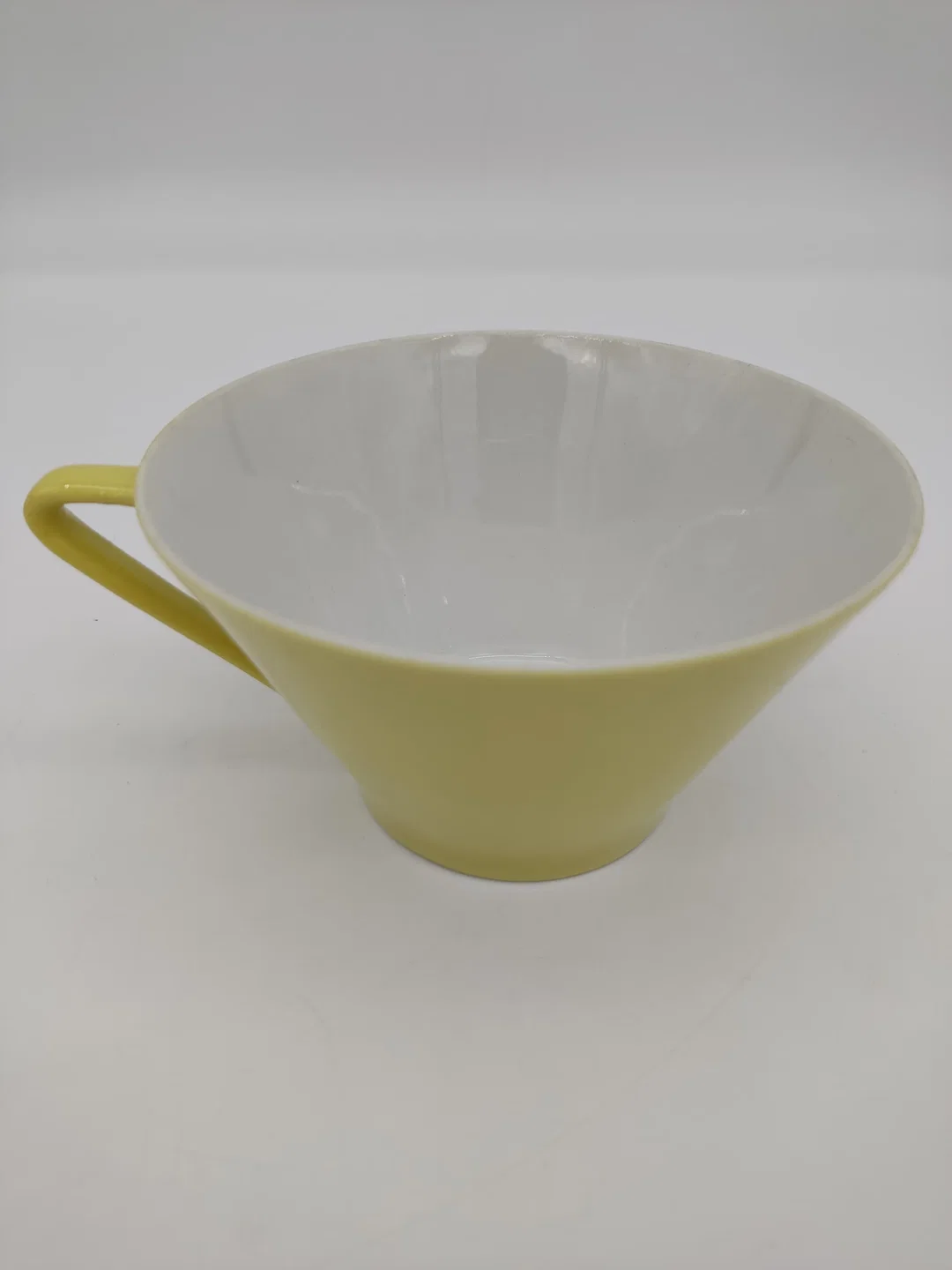 Lilien Porzellan Teetasse Gr. 22, gelb – Bild 2