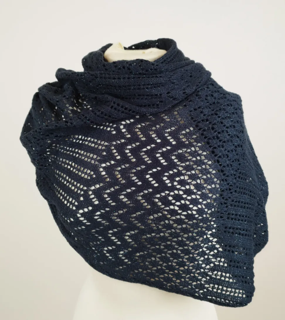 Glitzernder Infinity-Strickschal - bemustert / ca. 180cm  – Bild 3