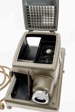 Vintage Braun Paximat Electric Diaprojektor mit 1:2,8/85 Stable Proj.-Kata - Bild 3