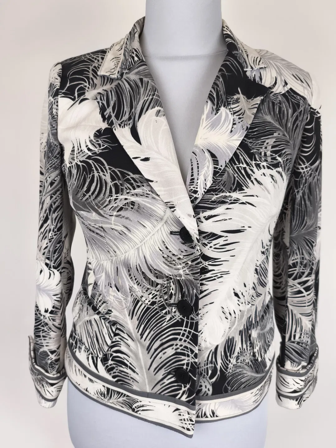 Damenblazer Leonard Paris Gr. 38 Seide - Bild 1