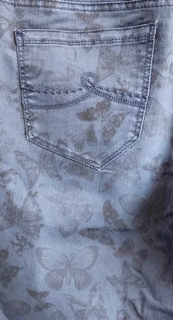 CECIL Damenjeans mit Schmetterlingsmuster blau - Gr. 28 – Vorschau 3