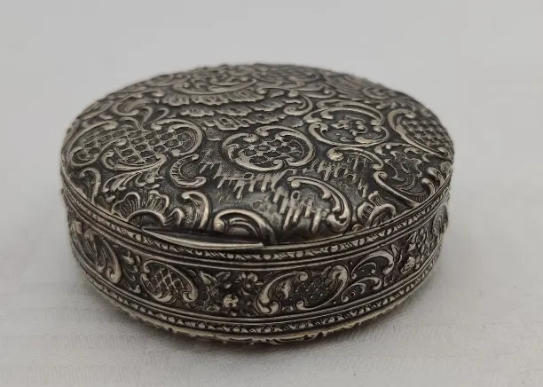 Antike Blechdose/ Pillendose - Bild 4