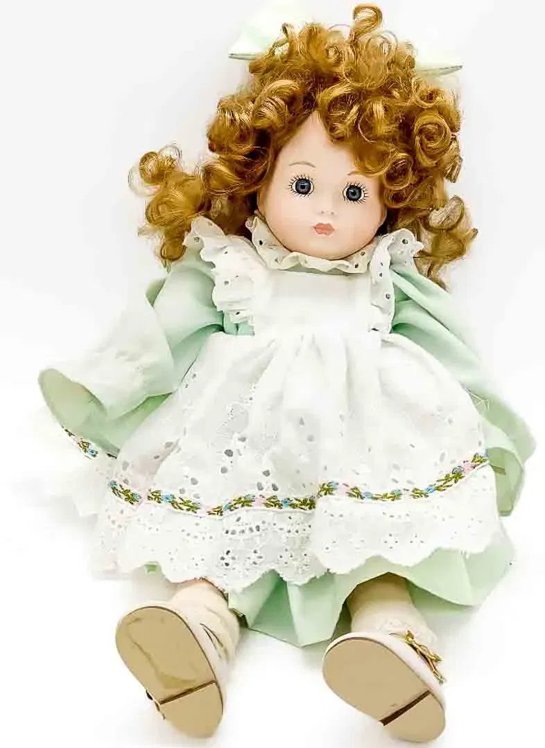 Vintage Porzellanpuppe mit Stoffkörper ca 38cm - Bild 2