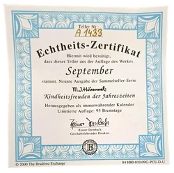 Sammelteller „Kindheitsfreuden der Jahreszeiten“ von M.I. Hummel - September (Teller A 1483) – Vorschau 3