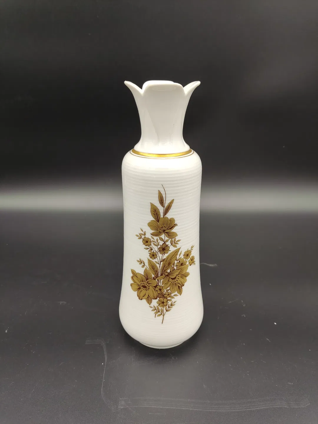 Blumenvase/Tischvase der Marke Tirschenreuth - Höhe 26 cm  - Bild 4