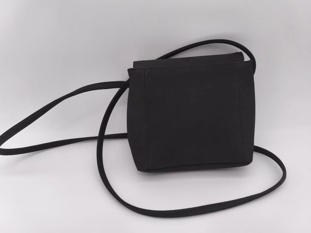 Papillon, schwarze Umhängetasche, Crossbody Bag, Stoff/Nylon – Bild 3