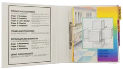 Ringbuch mit Sammlung 