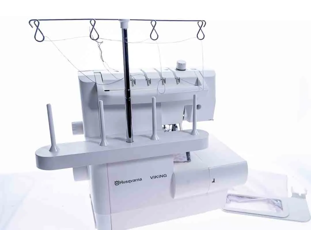 HUSQVARNA Viking Huskylock S15 4-Faden Overlock Nähmaschine – Bild 2