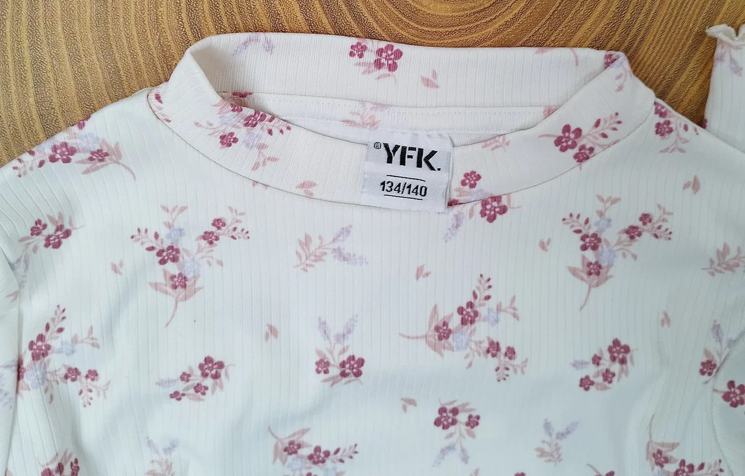 YFK, Kinder Langarmshirt, geblümt | Gr. 134/140 – Bild 2