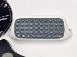 Microsoft Xbox 360 S Set - Xbox 360 Slim Konsole mit 3 Controllern, Chatpad und Zubehör - Bild 5