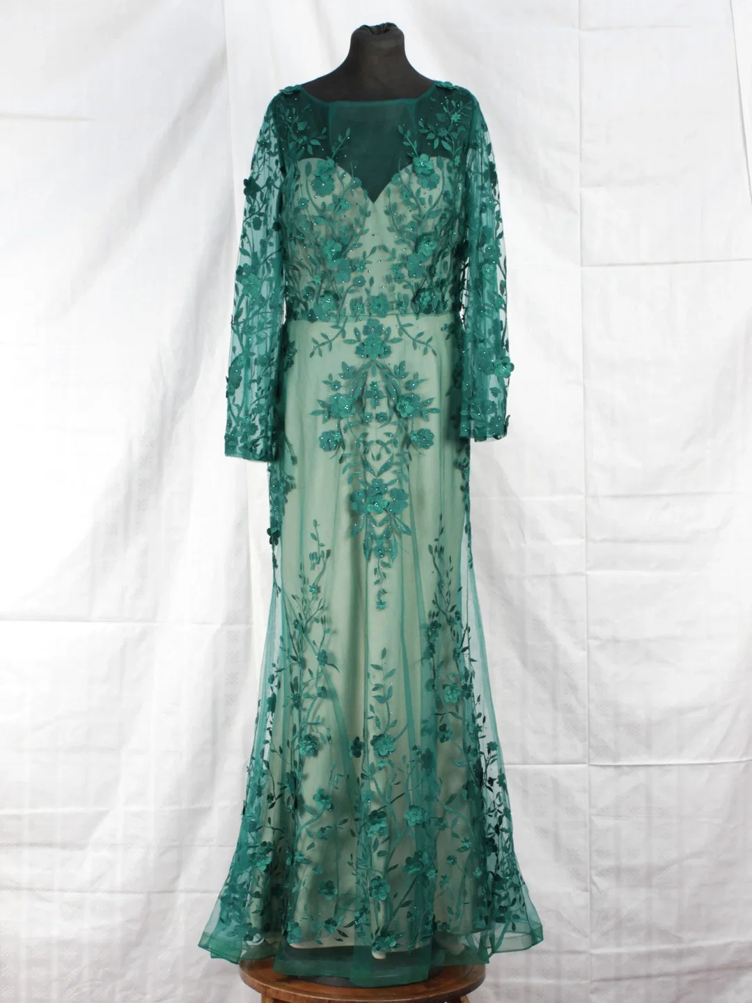 Abendkleid - 16 - Lara Design (New York) - Bild 4