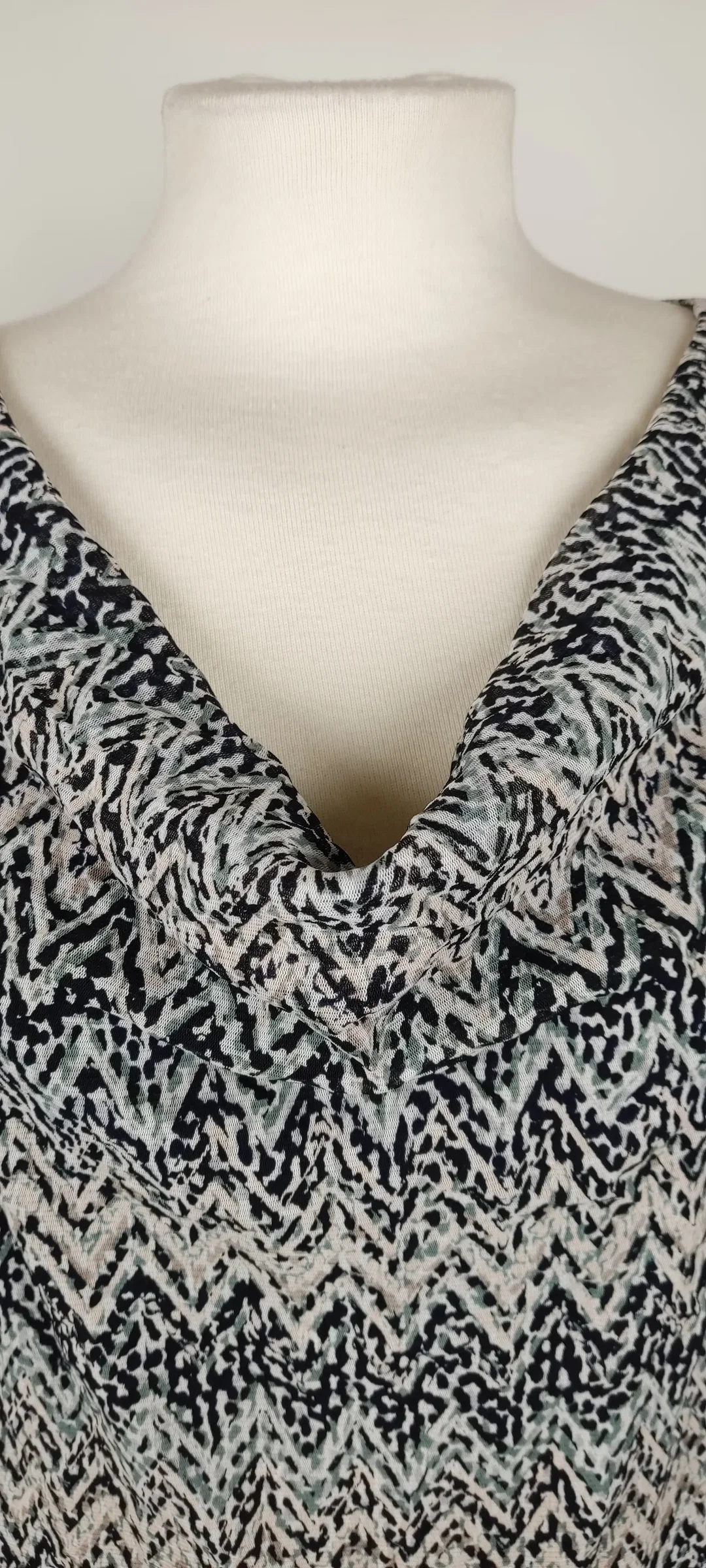 s.Oliver Bluse Gr.44 Langarm Zickzack |  Wie Neu – Bild 8