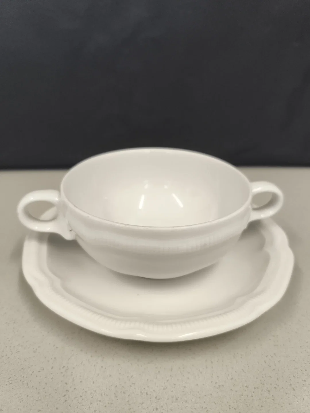 Hutschenreuther, Set 4 Suppentassen, Serie Hotel – Bild 3