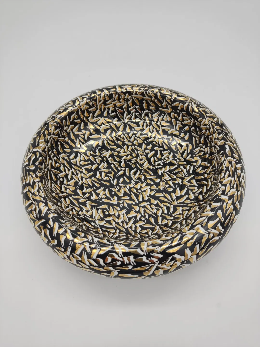 Kleine Porzellanschüssel mit Golddekor - Bild 1