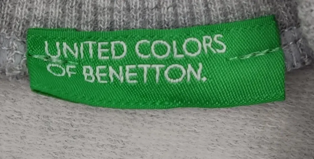 United Colors of Benetton Kinderpullover grau Gr. 104 – Bild 3