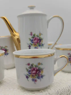  Porzellan-Teeservice mit Kanne & Milchkännchen, Goldrand | Vintage-Charme - Bild 3
