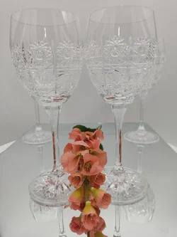 Kristall-Weingläser 4er-Set mit Schliffmuster | Tschechischer Vintage-Schatz - Bild 4