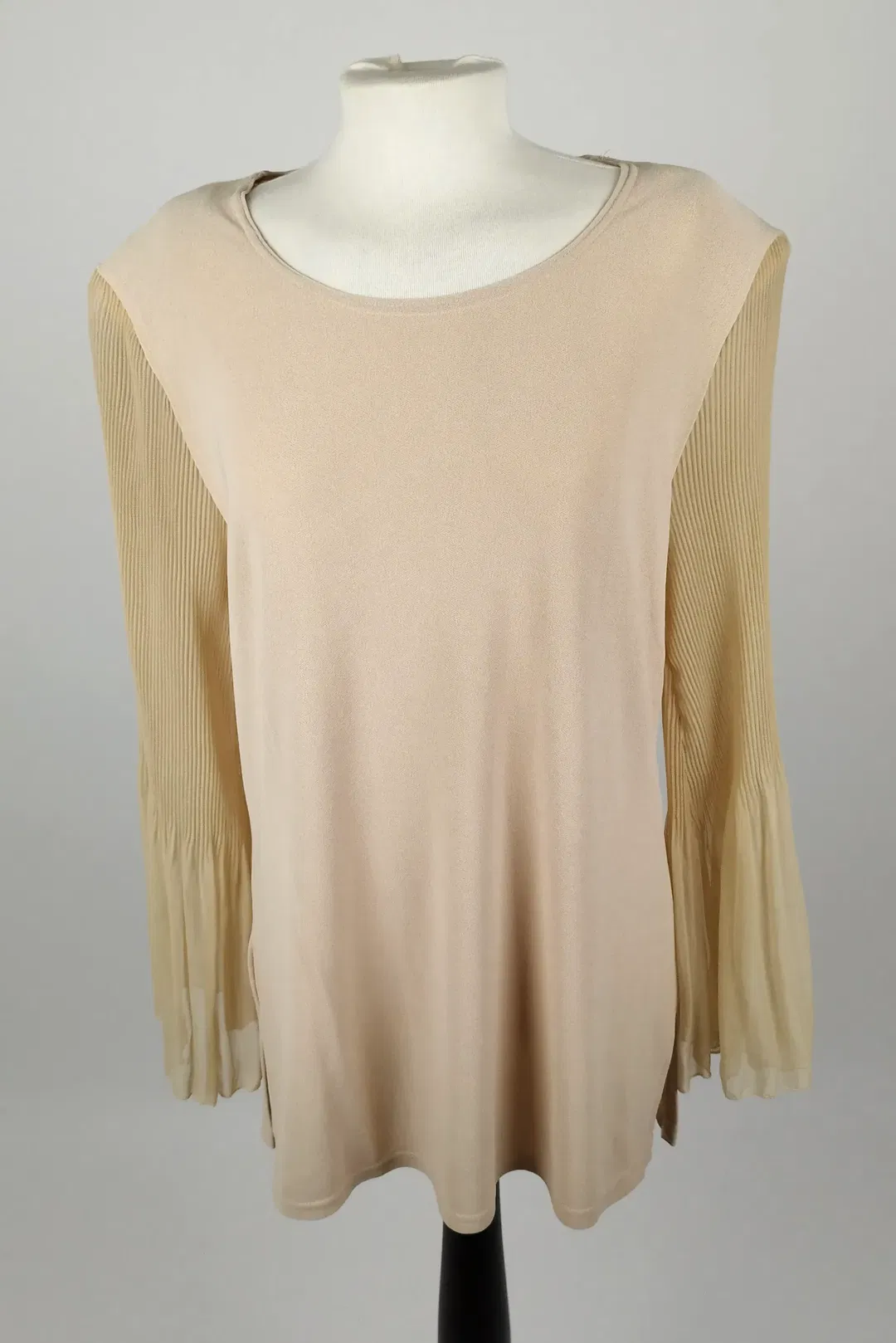 Sandra's Paris Oberteil beige - ca. XL, 90% Acetat, 10% Elasthan - Bild 4