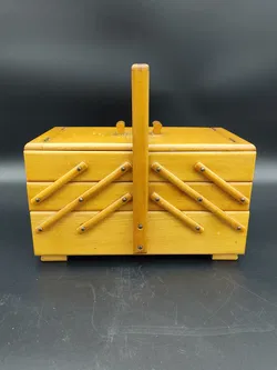 Kleines Vintage-Nähkästchen / Eiche - Bild 1