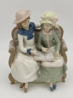 Nadal Spain Porzellan / Figur 