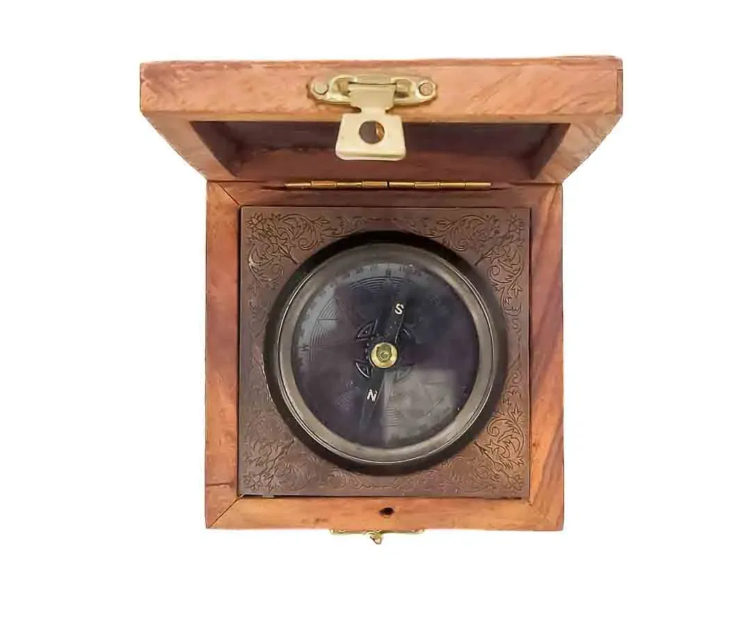 Handgemachte Holzschatulle mit Kompass aus Messing - Anno 1404 - Bild 2
